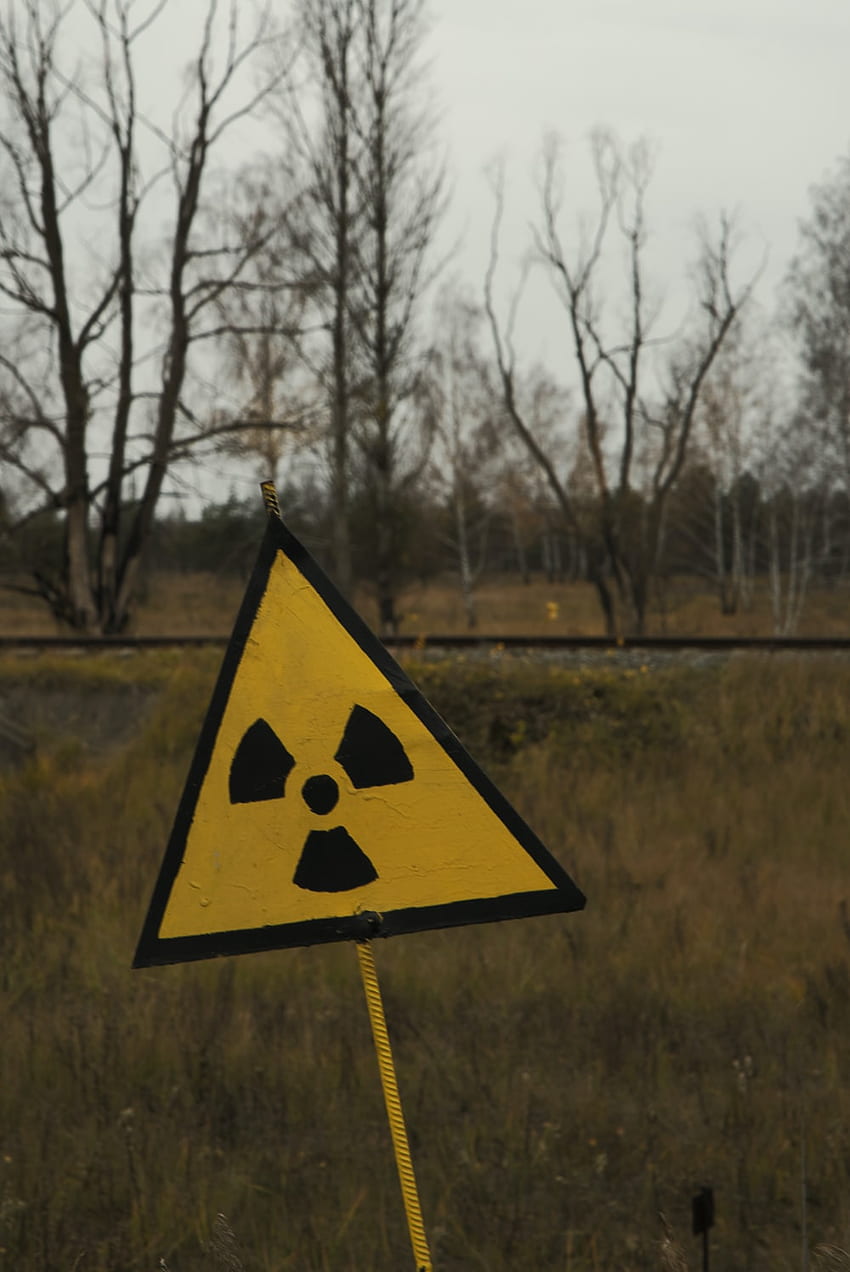 Biohazard sign â , Radiation Symbol HD phone wallpaper